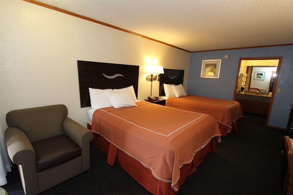 Days Inn Kansas City-Worlds Of Fun Extérieur photo